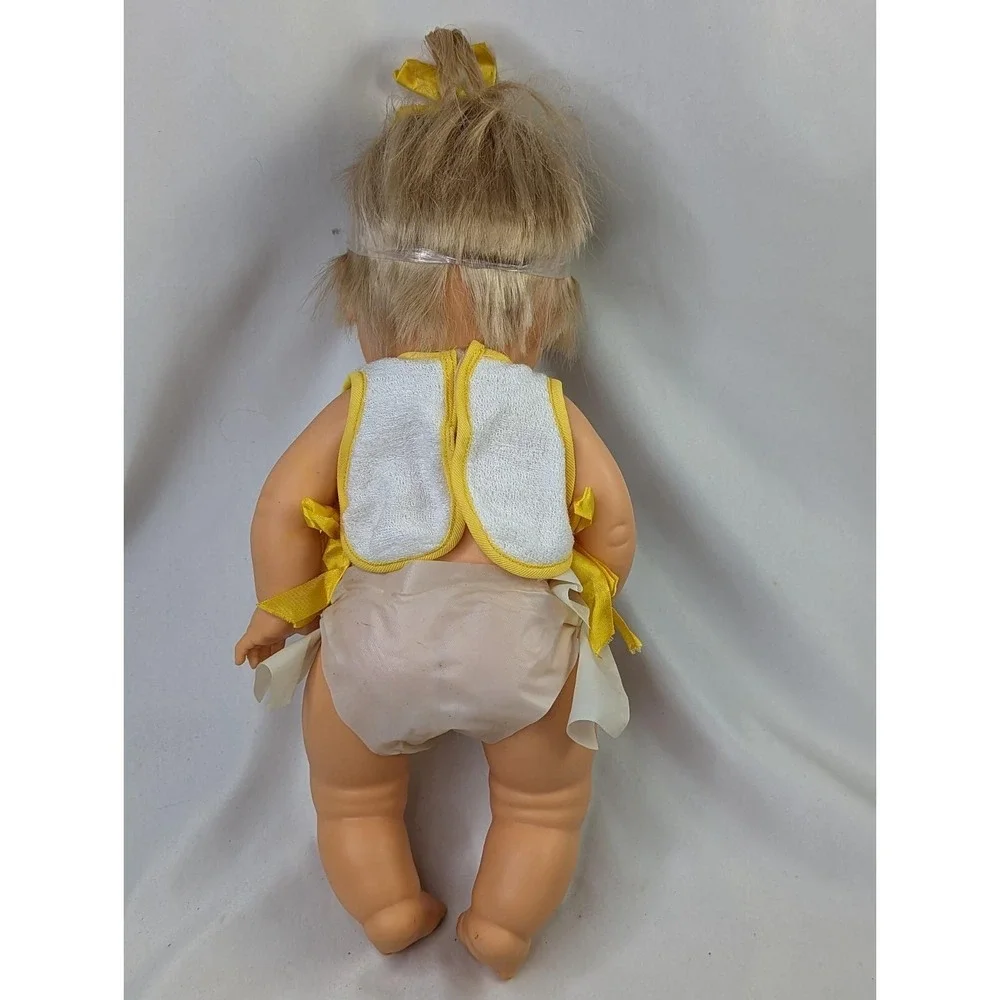 Famosa Vinyl Doll 14 Inch Blond Brown Eyes Muneca